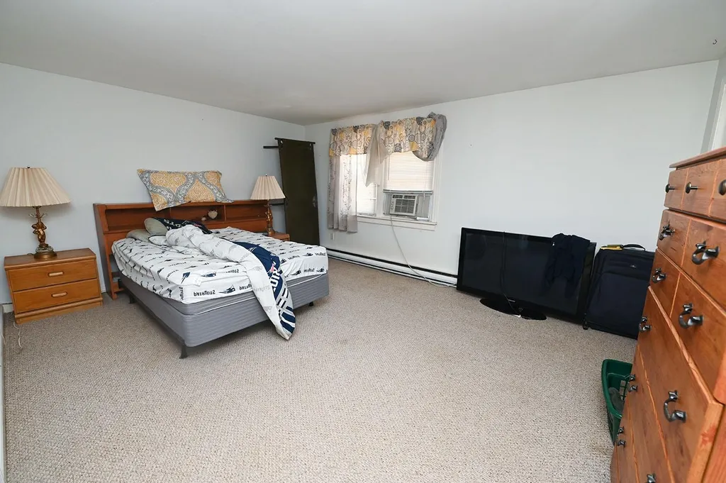 17 English Range Road Derry NH 03038