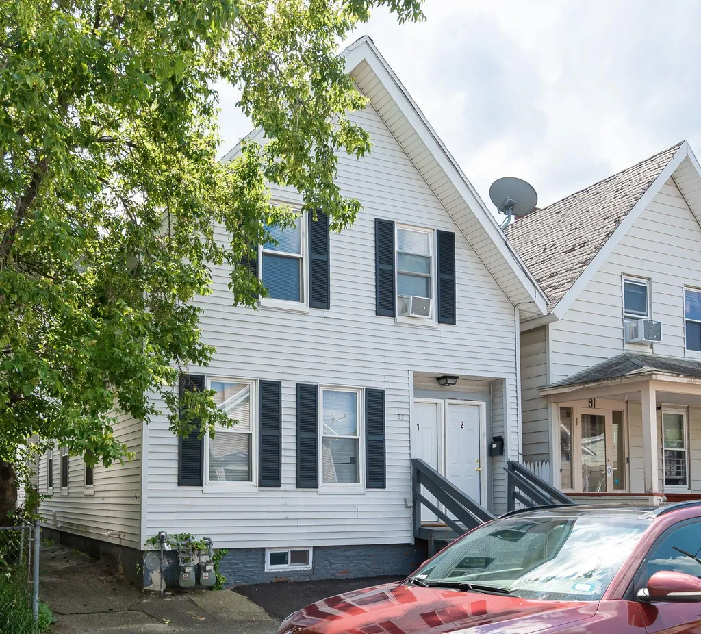93 Laurel Street Manchester NH 03103