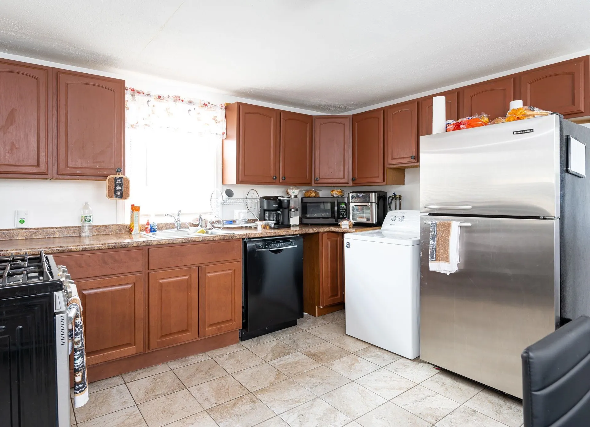 93 Laurel Street Manchester NH 03103