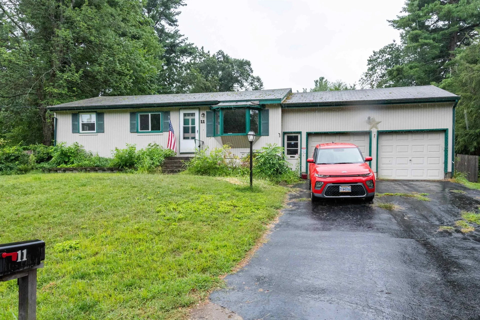 11 Lantern Lane Merrimack NH 03054