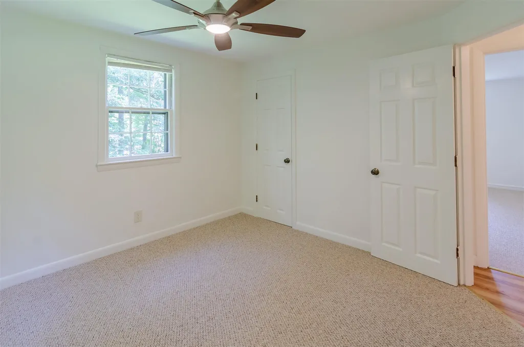 73-75 Tallant Road Pelham NH 03076