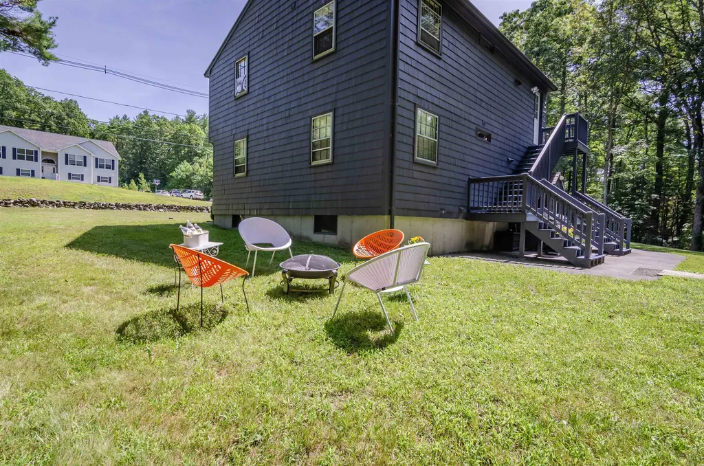 73-75 Tallant Road Pelham NH 03076