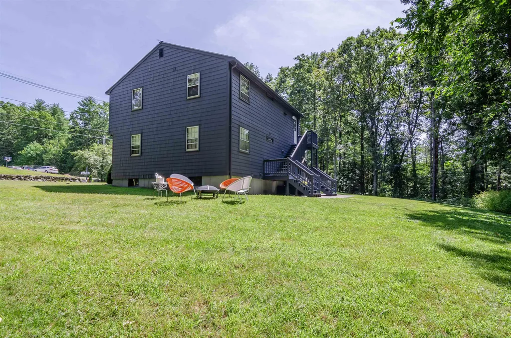 73-75 Tallant Road Pelham NH 03076