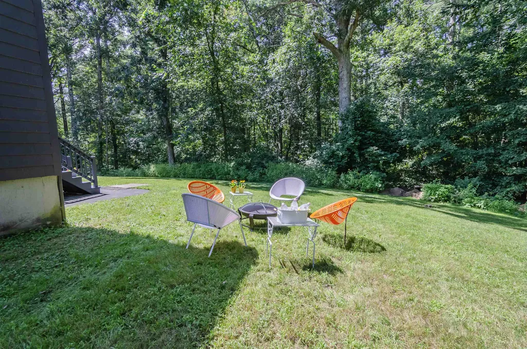 73-75 Tallant Road Pelham NH 03076