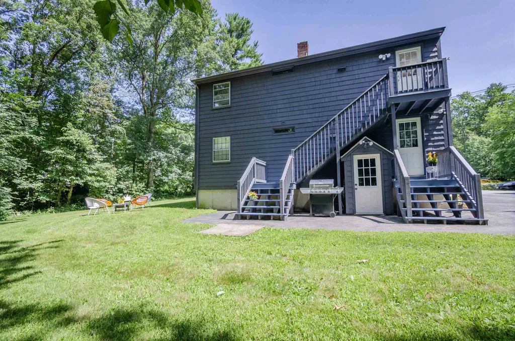 73-75 Tallant Road Pelham NH 03076