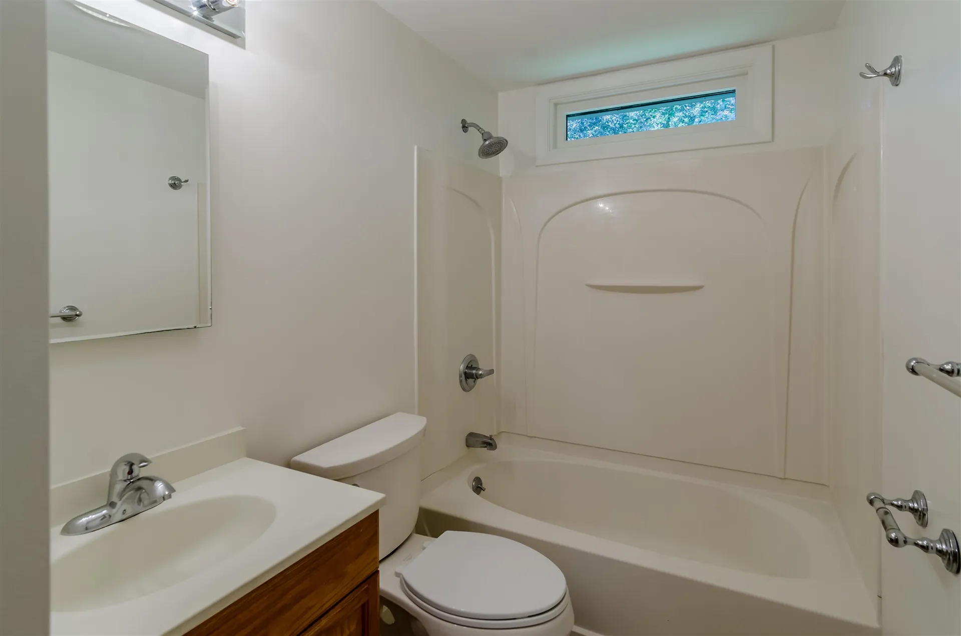73-75 Tallant Road Pelham NH 03076