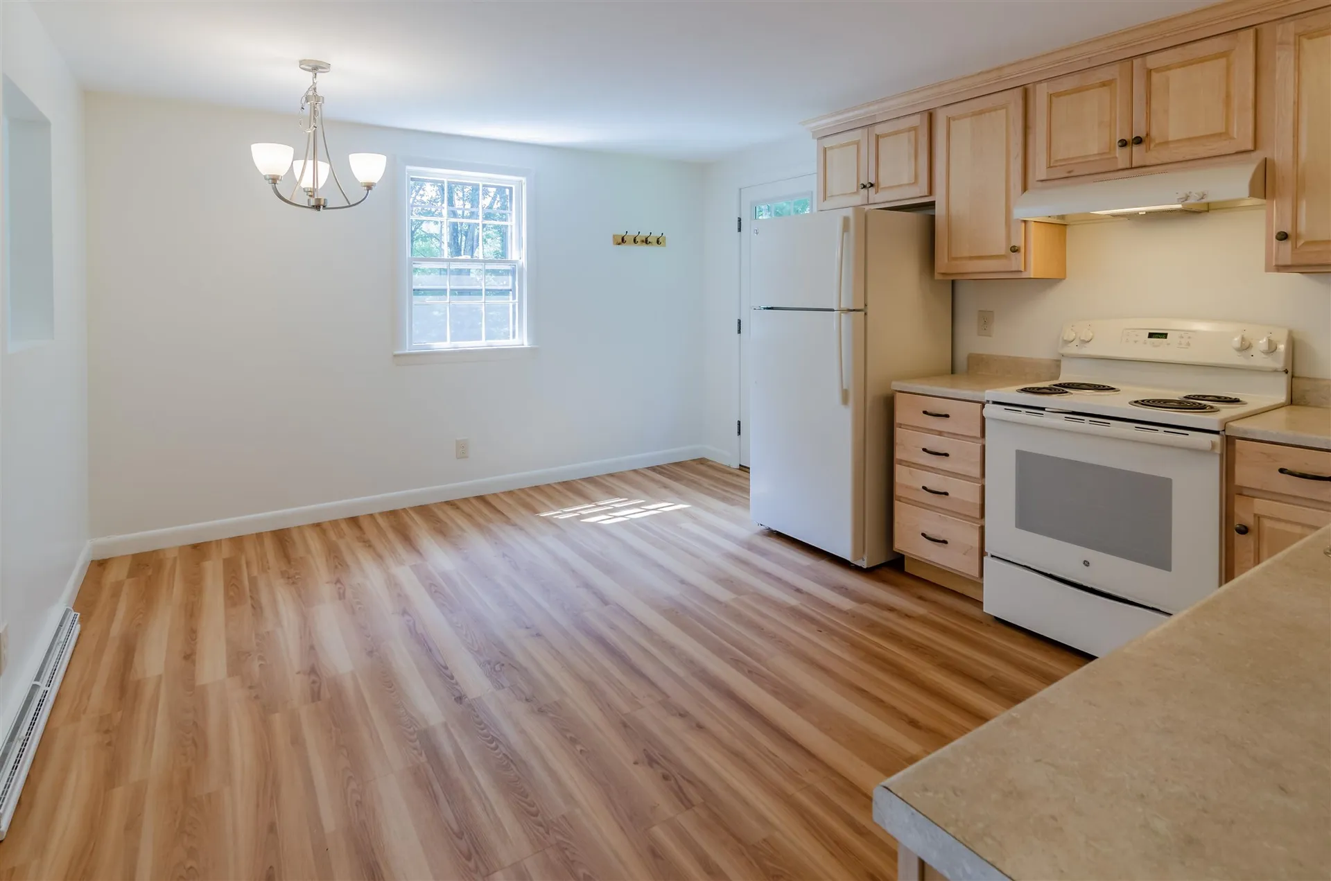 73-75 Tallant Road Pelham NH 03076