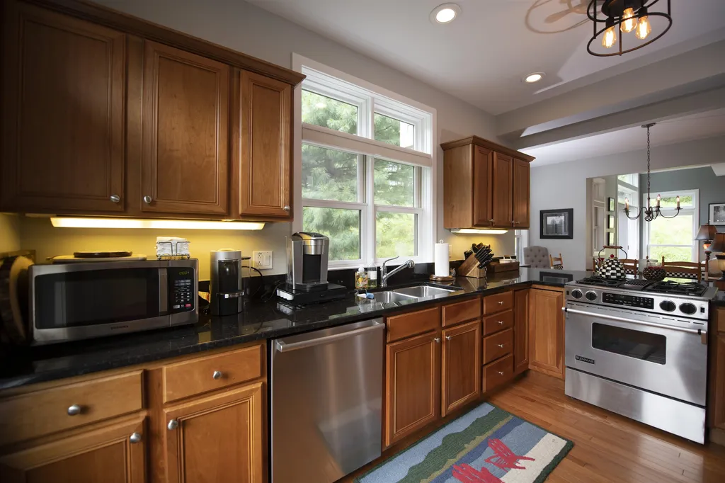 169 Catamount Road Hartford VT 05059