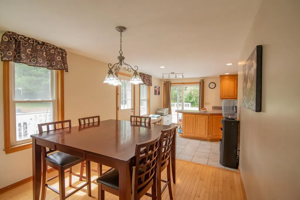 23 Smith Corner Road Newton NH 03858