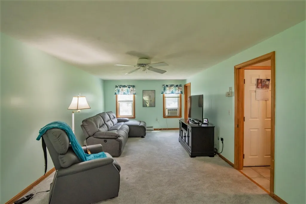 23 Smith Corner Road Newton NH 03858