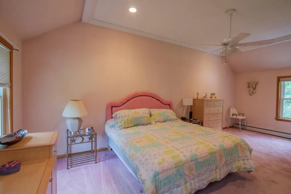 23 Smith Corner Road Newton NH 03858
