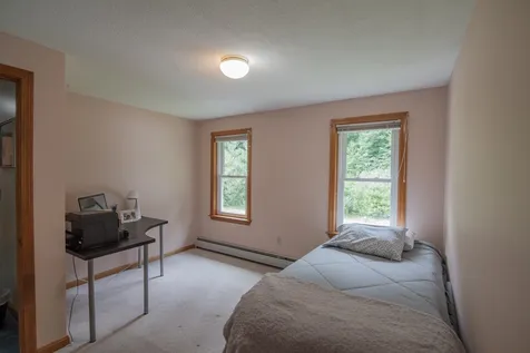 23 Smith Corner Road Newton NH 03858