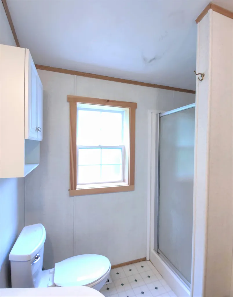 24 Fox Cross Lane Northwood NH 03261
