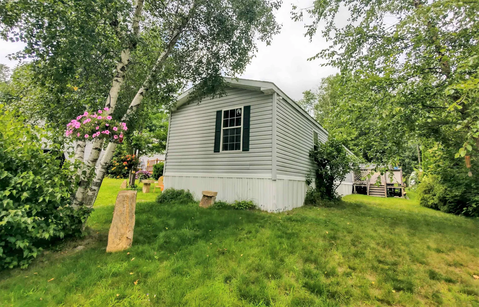 24 Fox Cross Lane Northwood NH 03261