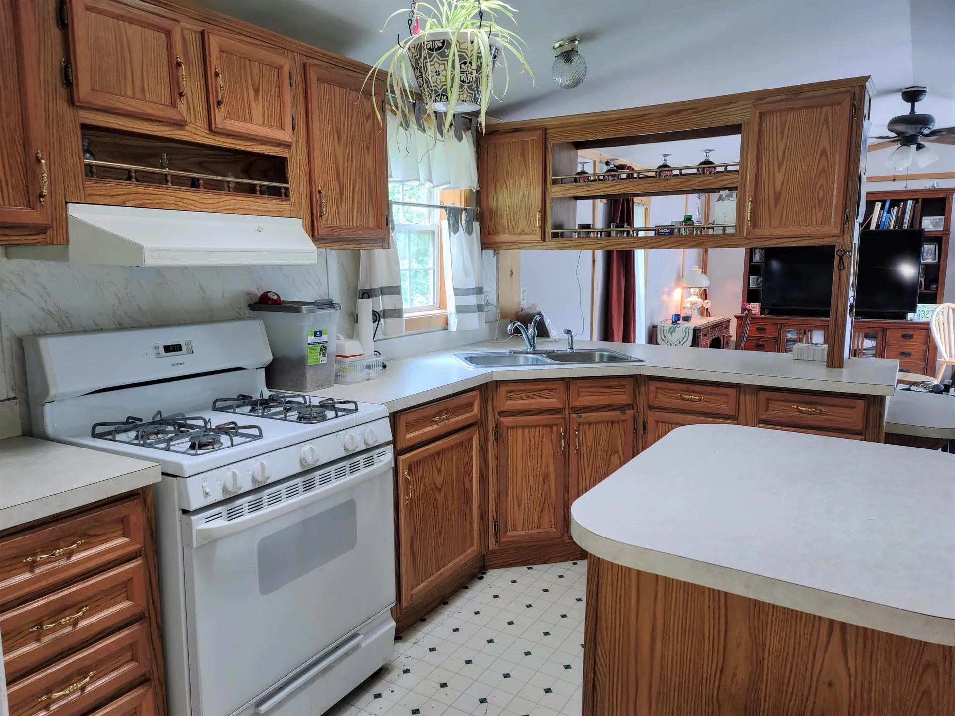 24 Fox Cross Lane Northwood NH 03261
