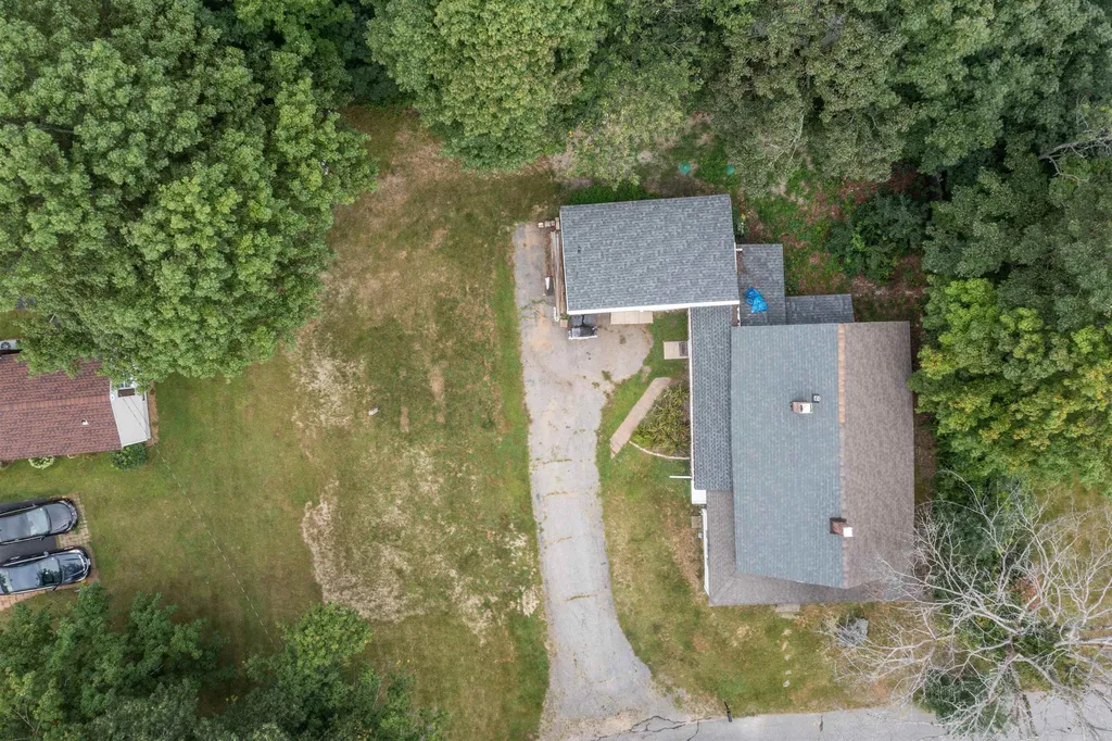 22 Cote Circle Raymond NH 03077
