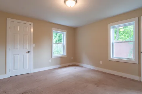 22 Cote Circle Raymond NH 03077