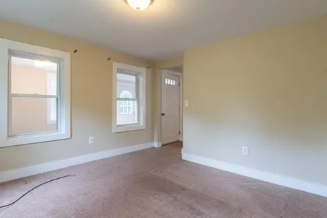 22 Cote Circle Raymond NH 03077