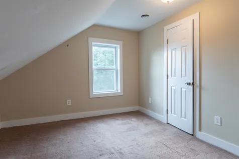 22 Cote Circle Raymond NH 03077
