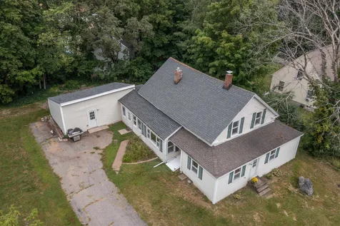 22 Cote Circle Raymond NH 03077