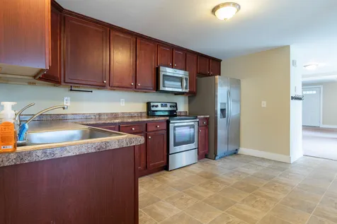 22 Cote Circle Raymond NH 03077