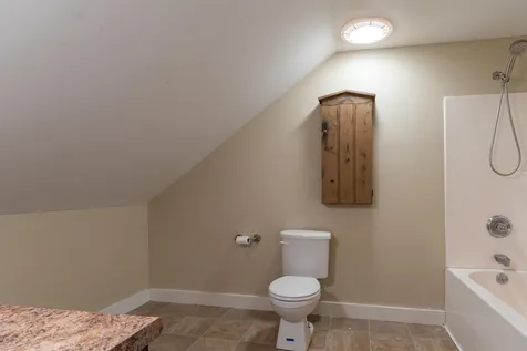 22 Cote Circle Raymond NH 03077