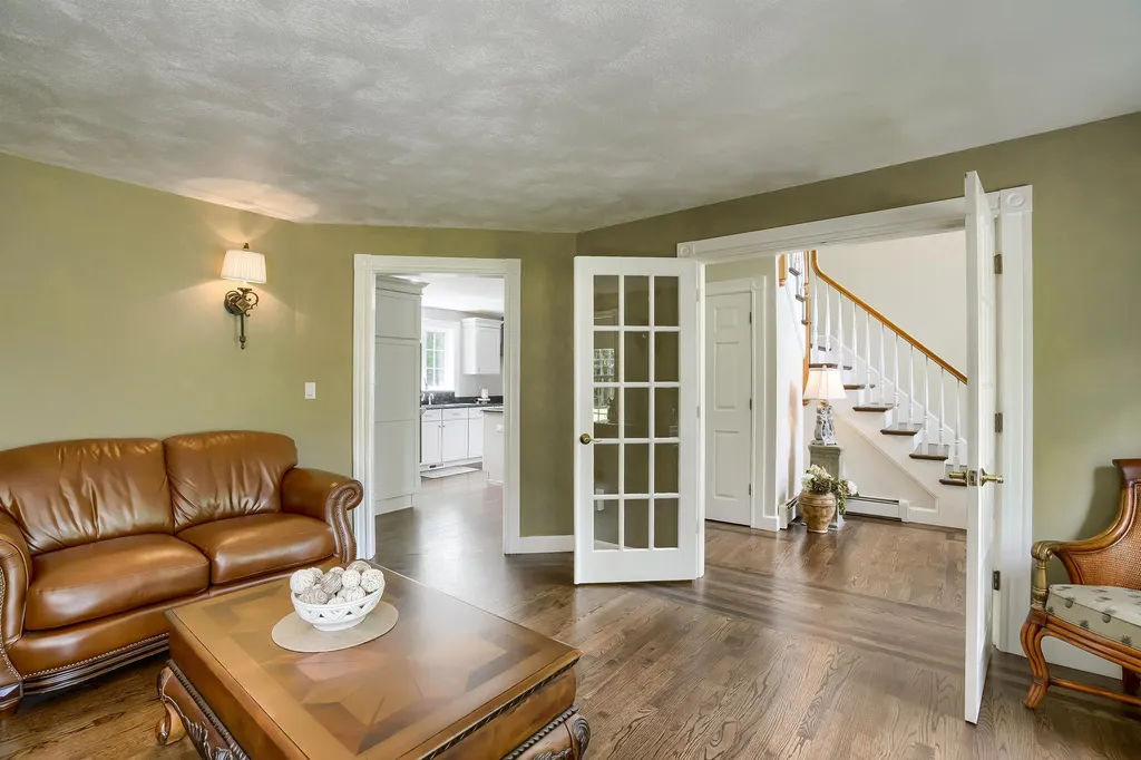 4 Coachman Road Windham NH 03087