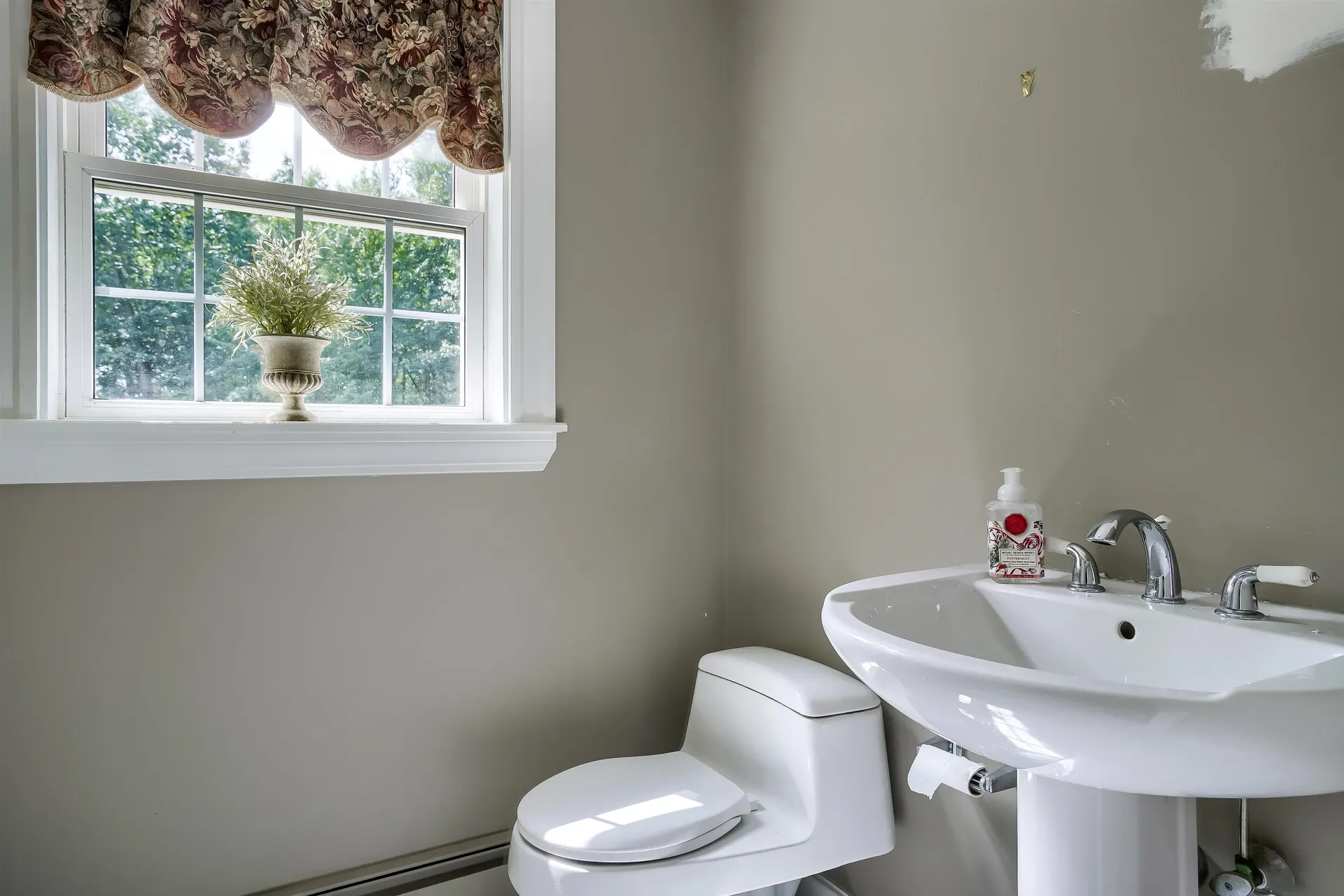 4 Coachman Road Windham NH 03087