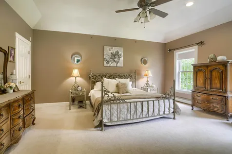 4 Coachman Road Windham NH 03087