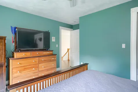 4 Coachman Road Windham NH 03087