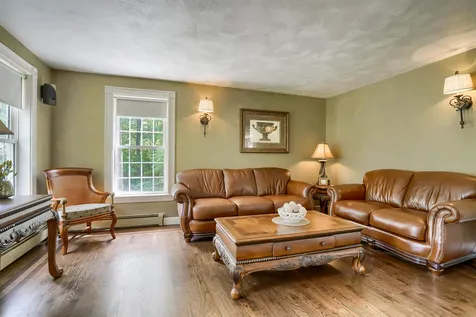 4 Coachman Road Windham NH 03087