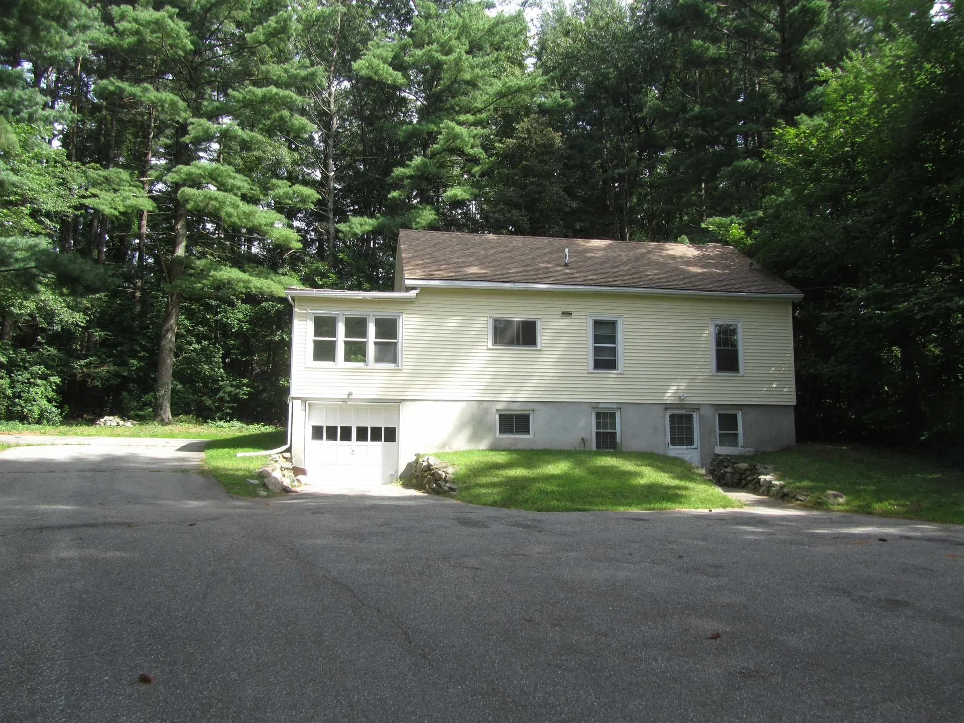 356 Main Dunstable Road Nashua NH 03062