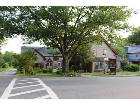 428 Main Street New London NH 03257