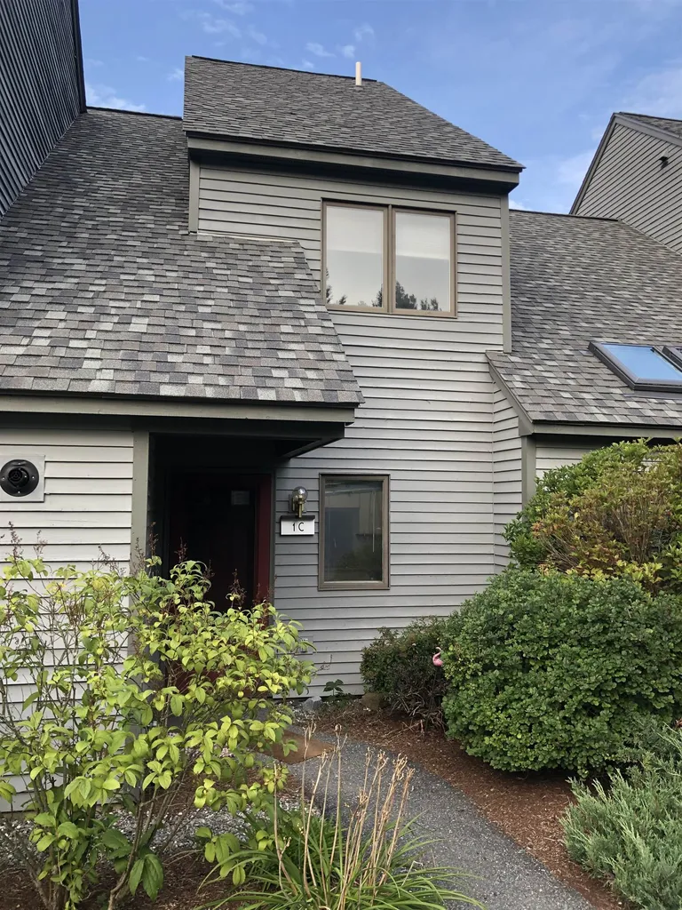 40 Heather Drive Hartford VT 05001