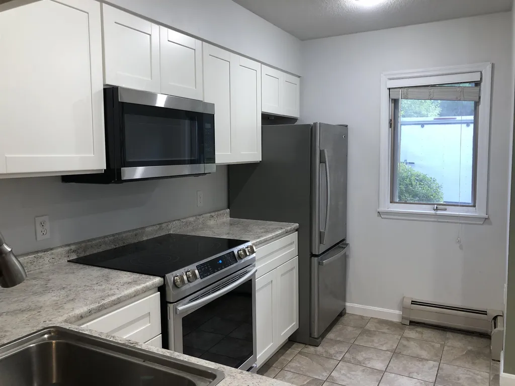 40 Heather Drive Hartford VT 05001