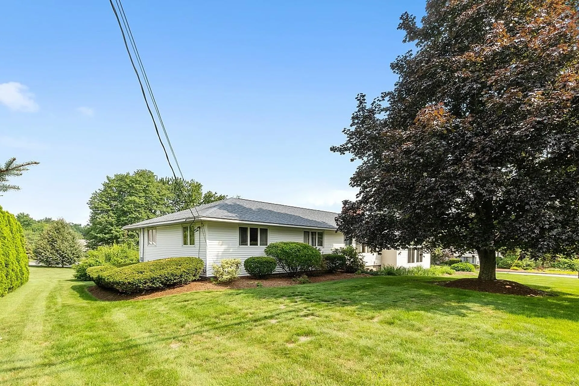 10 Currier Drive Manchester NH 03104