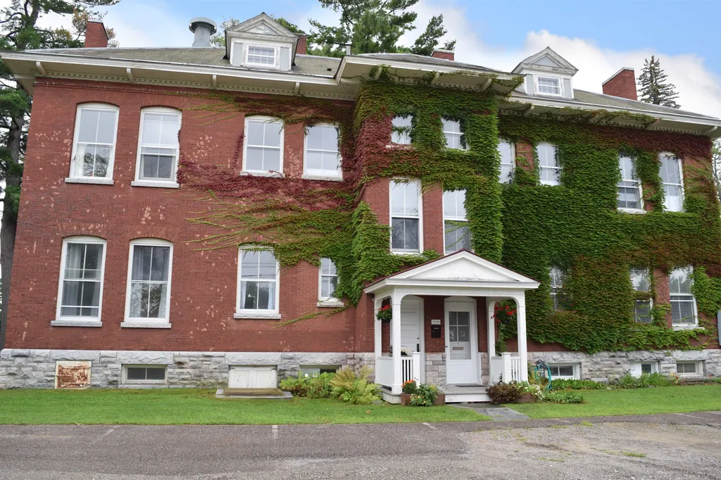 504 Dalton Drive Colchester VT 05446