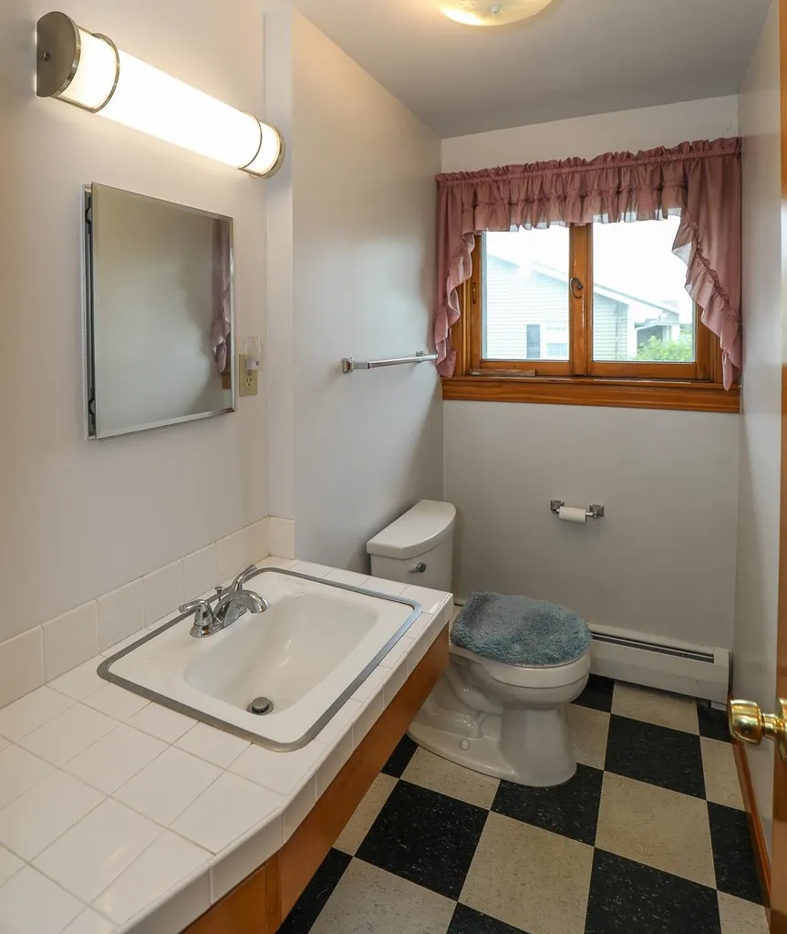 55 Wayland Avenue Manchester NH 03109