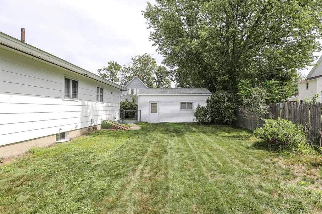 55 Wayland Avenue Manchester NH 03109