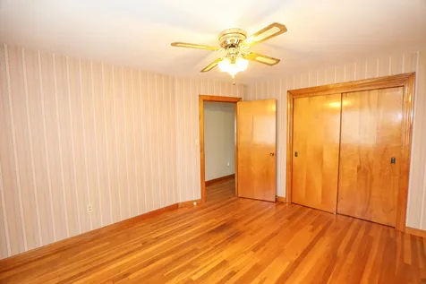 55 Wayland Avenue Manchester NH 03109