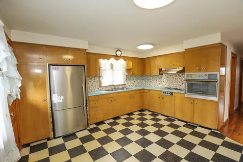 55 Wayland Avenue Manchester NH 03109