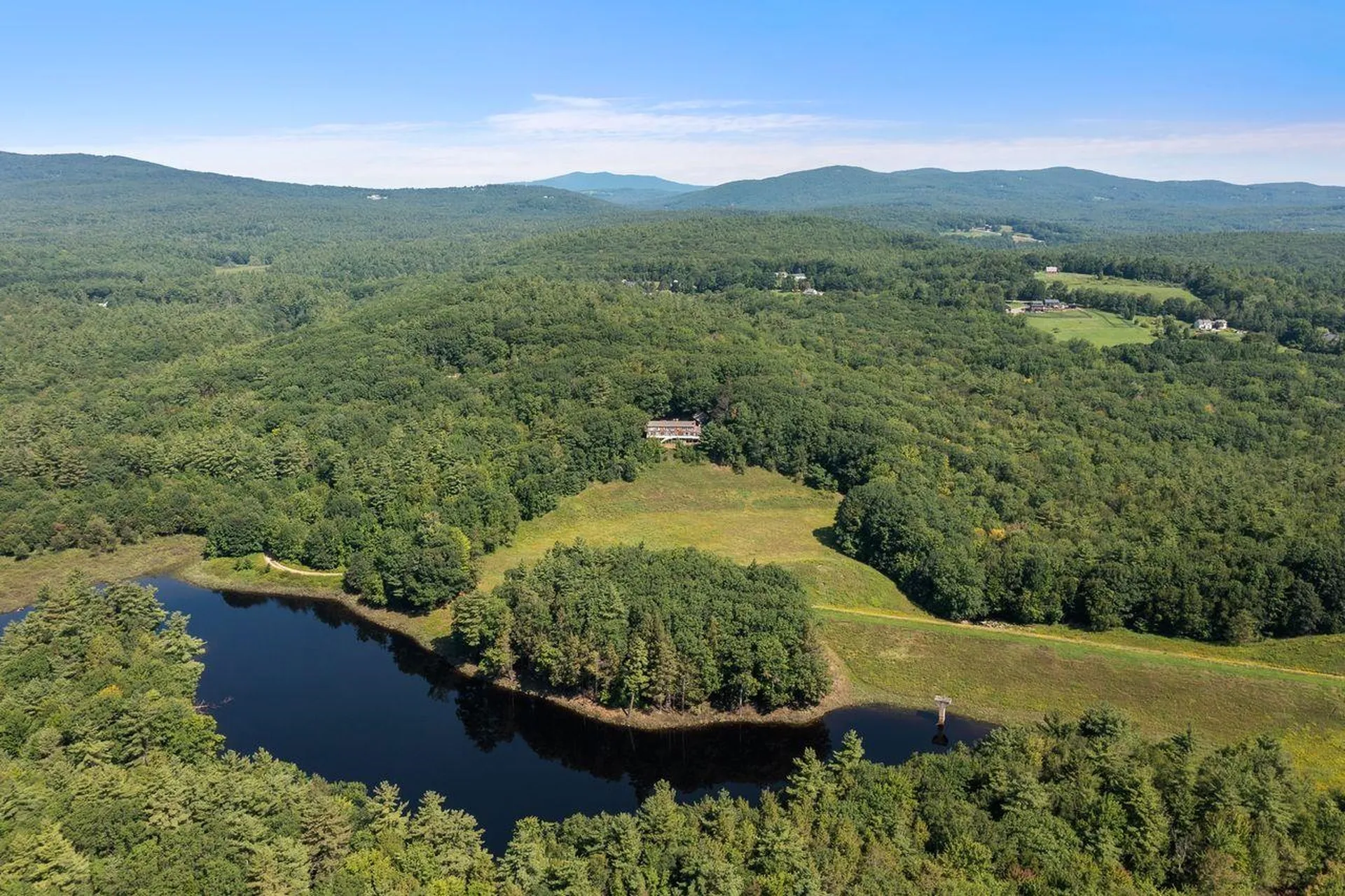 30 Jackson Drive Wilton NH 03086
