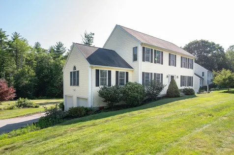 15 Meaghan Way Greenland NH 03840