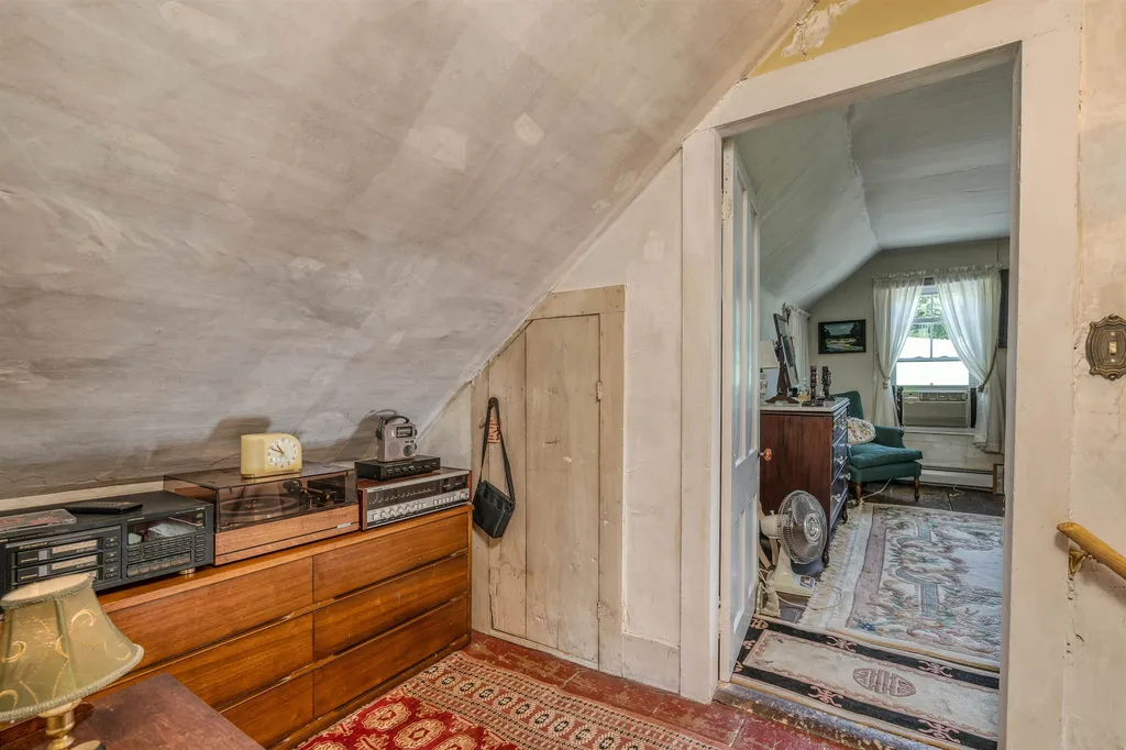 369 Brook Road Chelsea VT 05038
