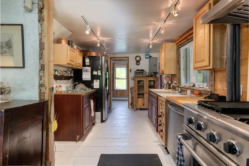 369 Brook Road Chelsea VT 05038