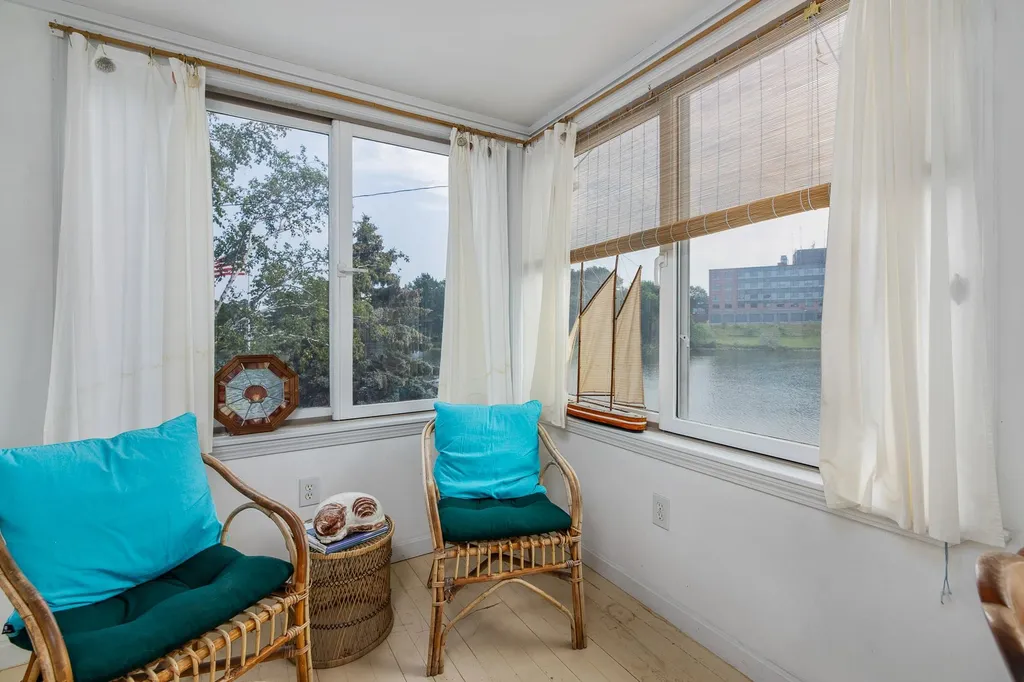 77 Wentworth Street Portsmouth NH 03801