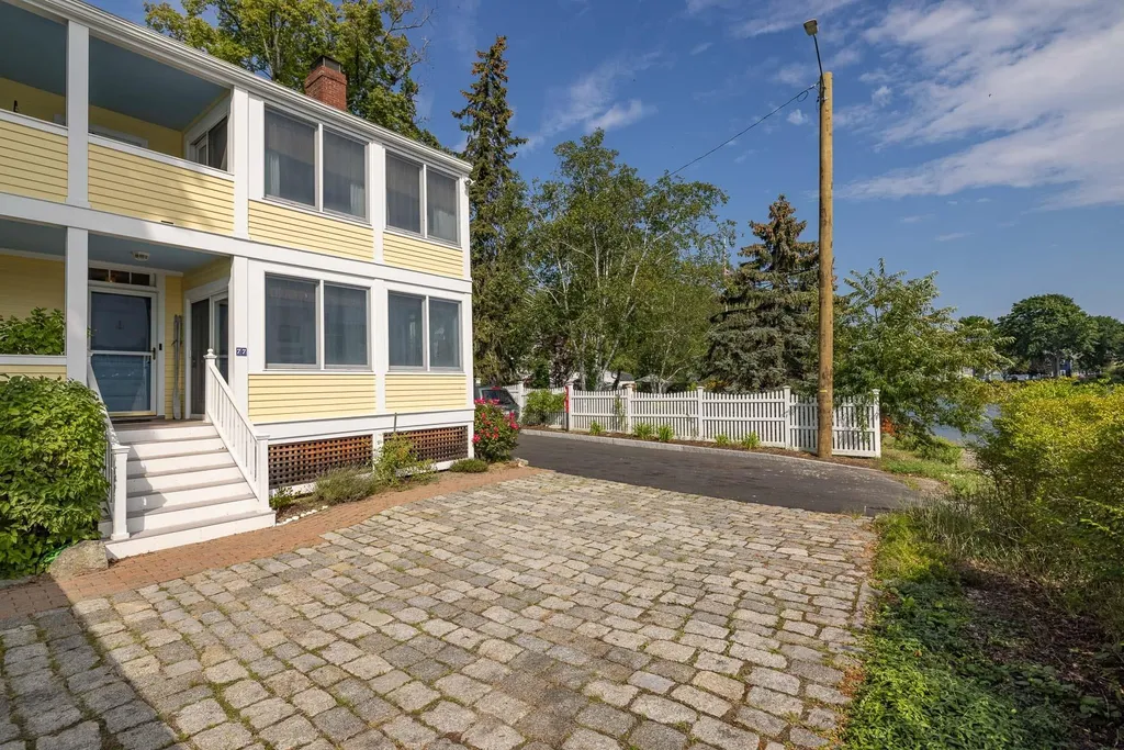 77 Wentworth Street Portsmouth NH 03801