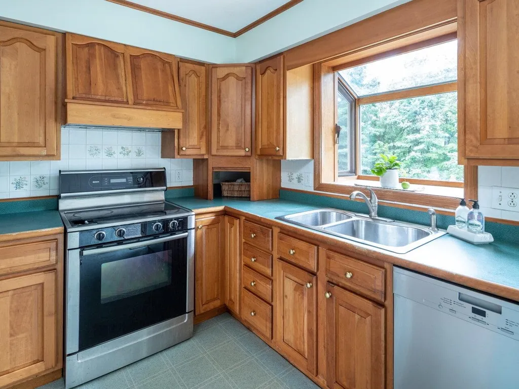 42 Griswold Street Jericho VT 05465