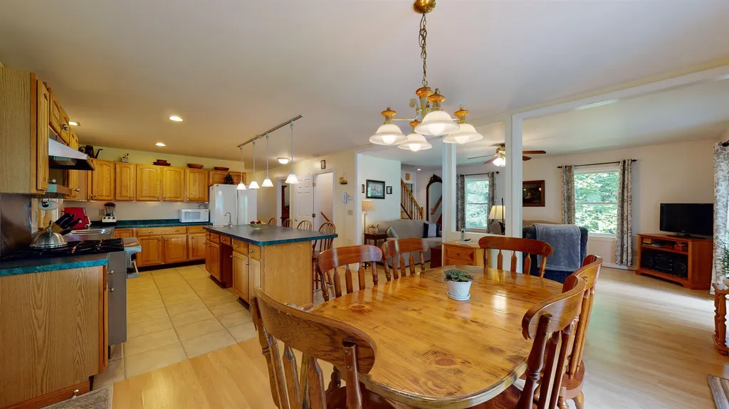 242 Pine Lane Salisbury VT 05769