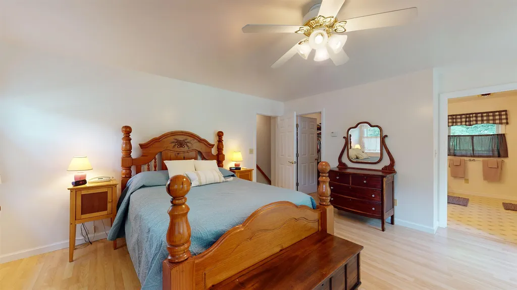 242 Pine Lane Salisbury VT 05769